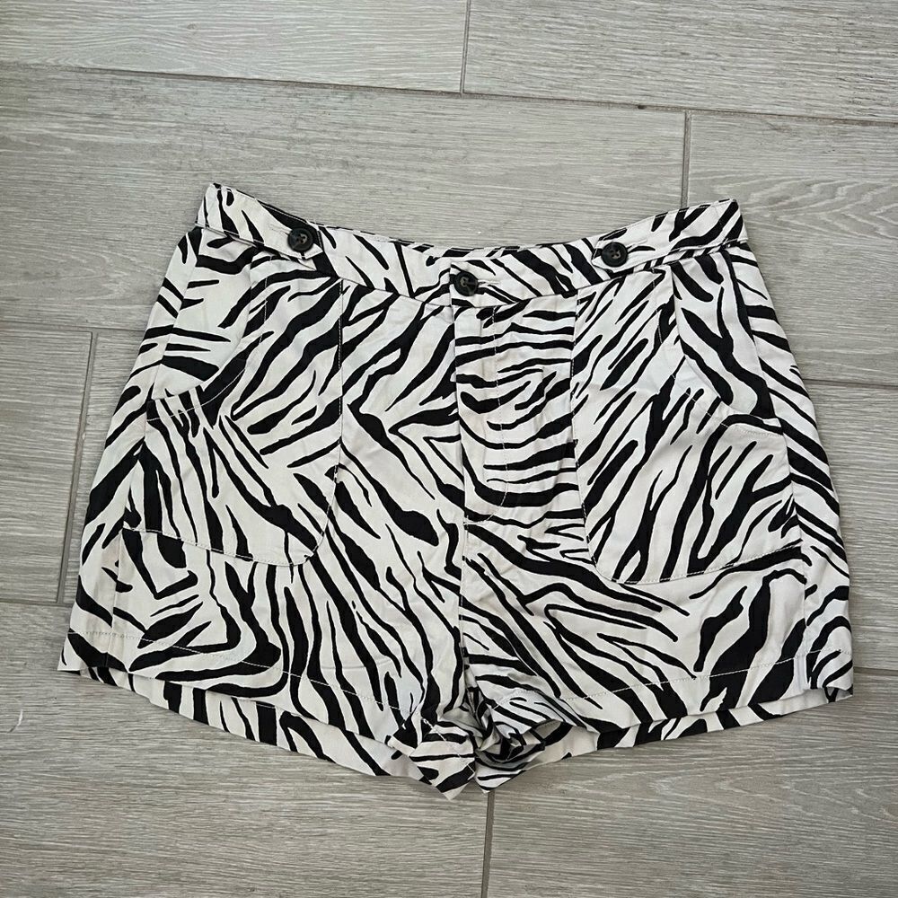 Cynthia Rowley Womens Vintage Look Shorts Zebra Animal Print Black White Size 12